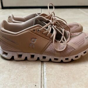 On Cloud Women’s Shoes